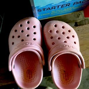 Crocs light pink lightly used size 5